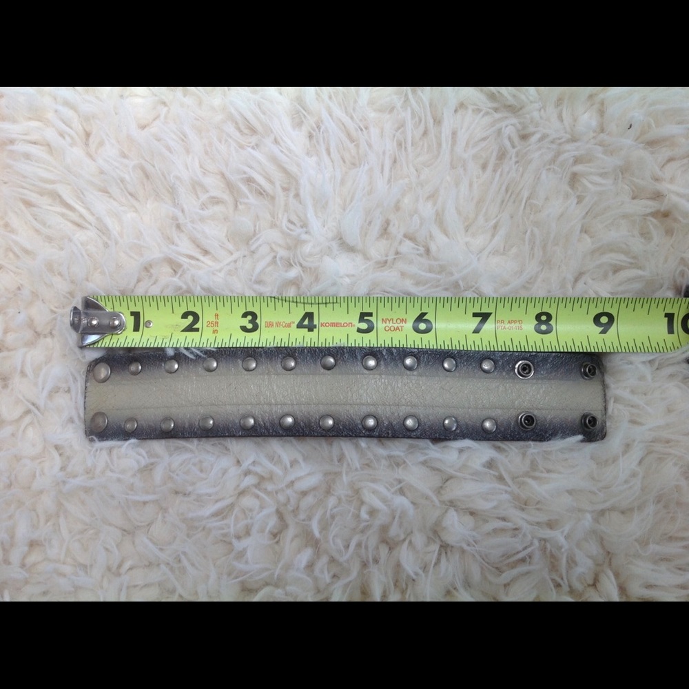 VINTAGE ~FOSSIL LEATHER BAND~ - Picture 3 of 5